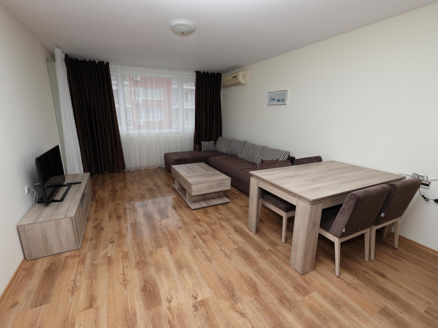 Grand Apartment